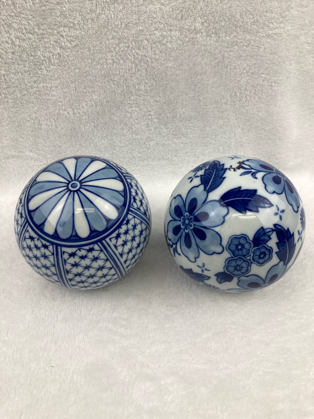Porcelain Chinoiserie Decorative Orbs Set of 2, 4”
